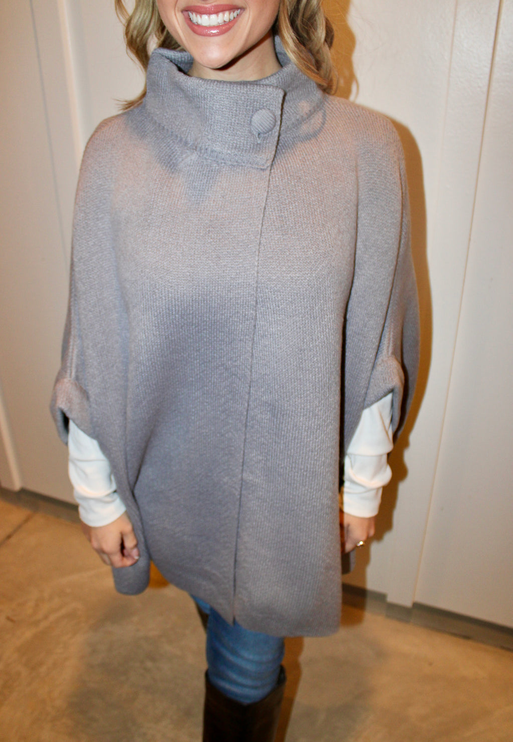 Linda Cardigan: Gray