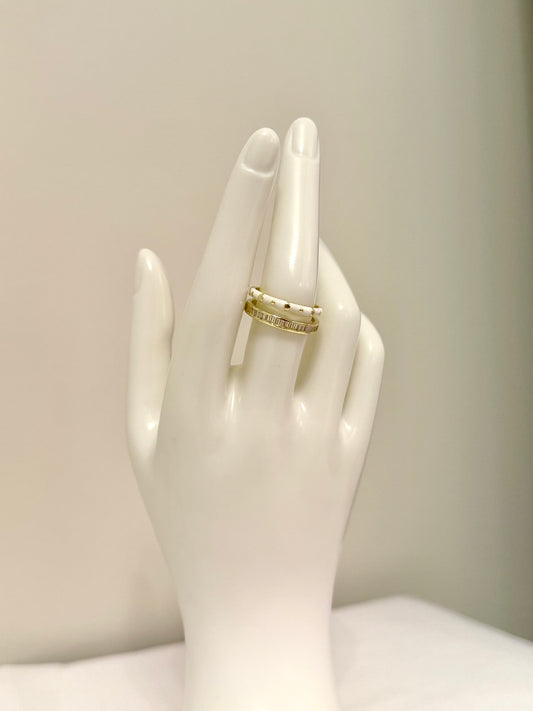 Timelss Ring